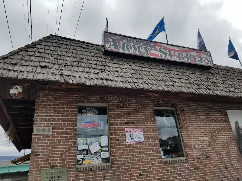 DL Army Surplus in Wenatchee, WA