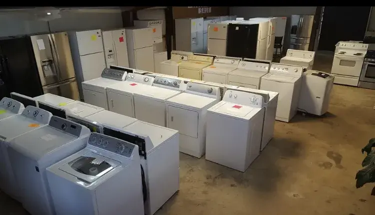 Factory Surplus outlet in Star City, AR