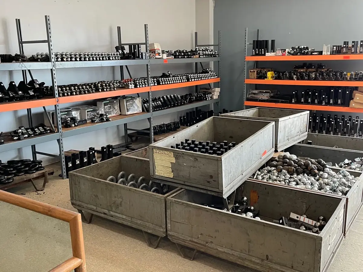 LT Associates, Inc SURPLUS OUTLET in Canton, OH